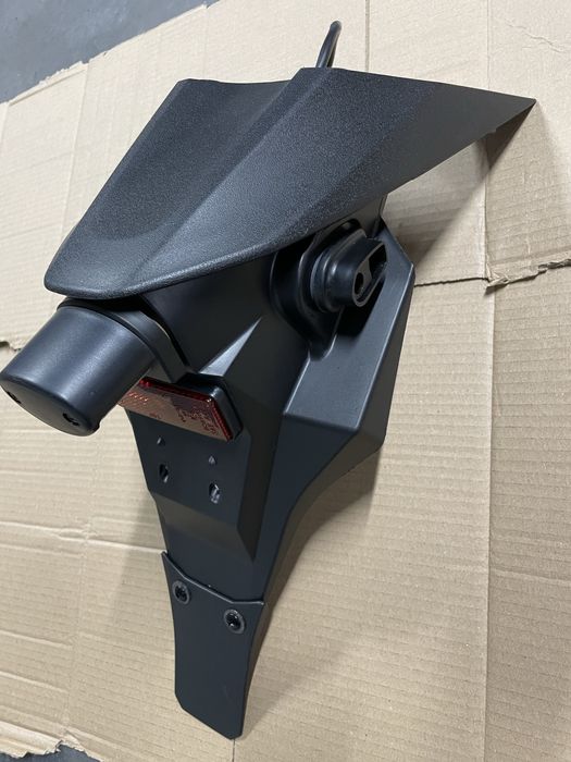 Guarda-lamas traseiro genuíno Kawasaki para modelos Z750, Z1000, ZX636