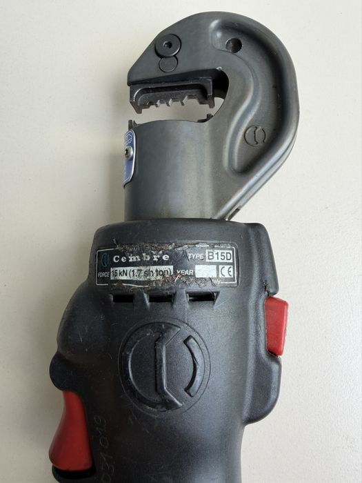 Cembre B15D Zaciskarka hydrauliczna akumulatorowa 15kN 9,6V