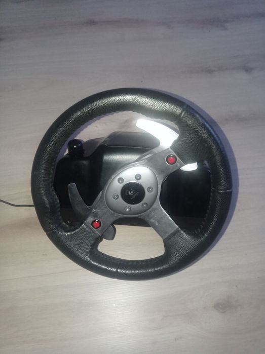 Руль Logitech g25