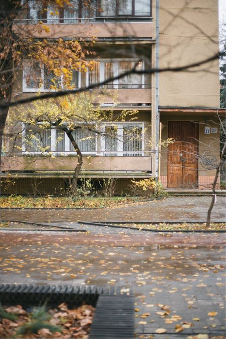 Вул. Шевченка 3 кім можлива оренда. Офіс