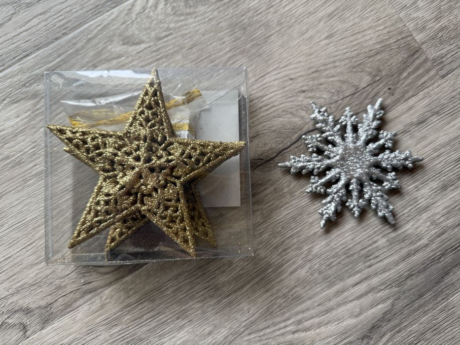 Conjunto 3 estrelas douradas e 1 floco neve prateado purpurina