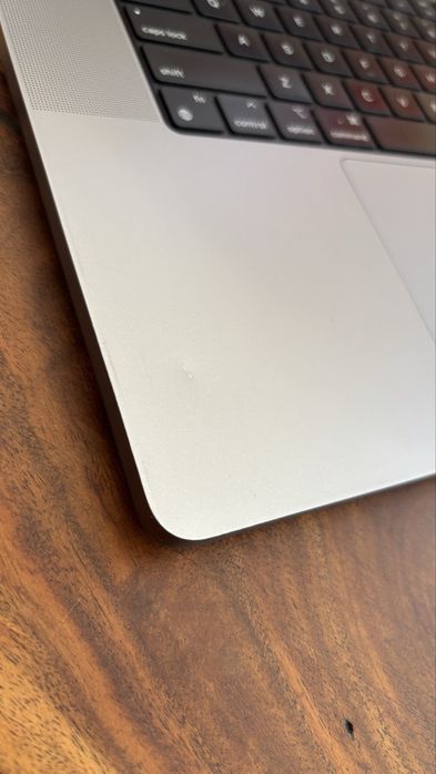 Macbook Pro 16 32cores 32gb 1tb