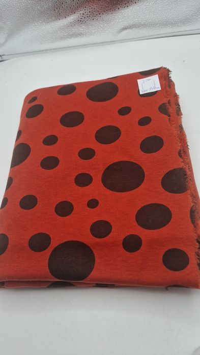 Dzianina kupon 3 m.x 144 cm.II gat.