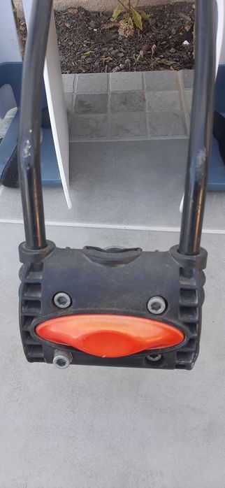 Cadeira de bebe com suporte no quadro bicicleta