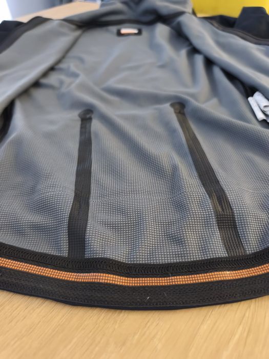 Bluza kolarska pro team Bora Hansgrohe s  fiandre