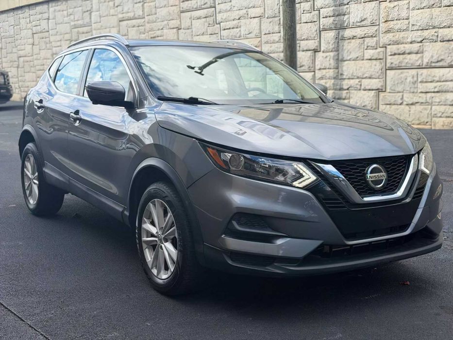Nissan Rogue Sport      2017