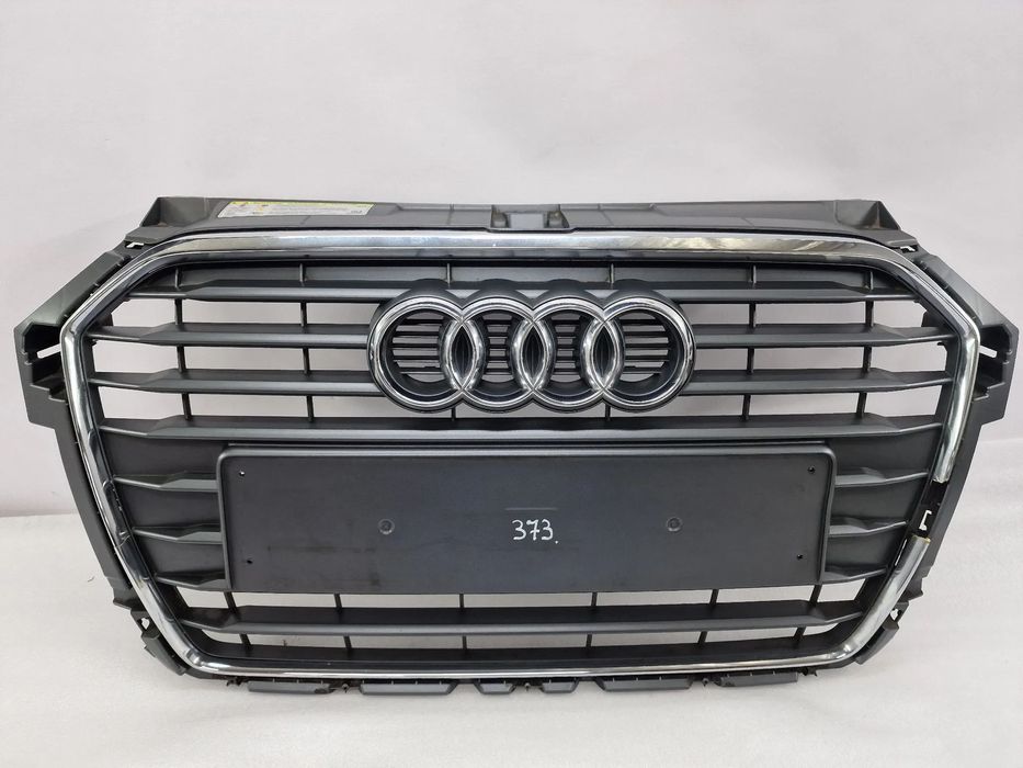 AUDI A1 8XA 14- ATRAPA / GRILL PRZEDNI PRZÓD , NR 8XA853651C / 8XA853651B , NR AUKCJI GL373