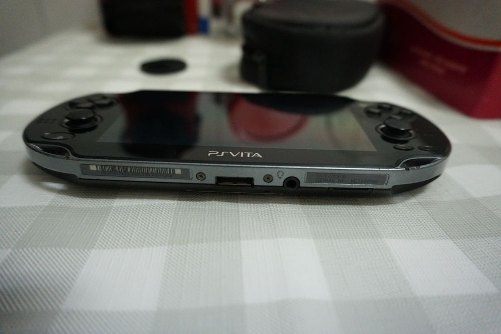 Selling/Trading PS Vita OLED for Tablet, Xbox, or Something That Interests Me64729612044419121