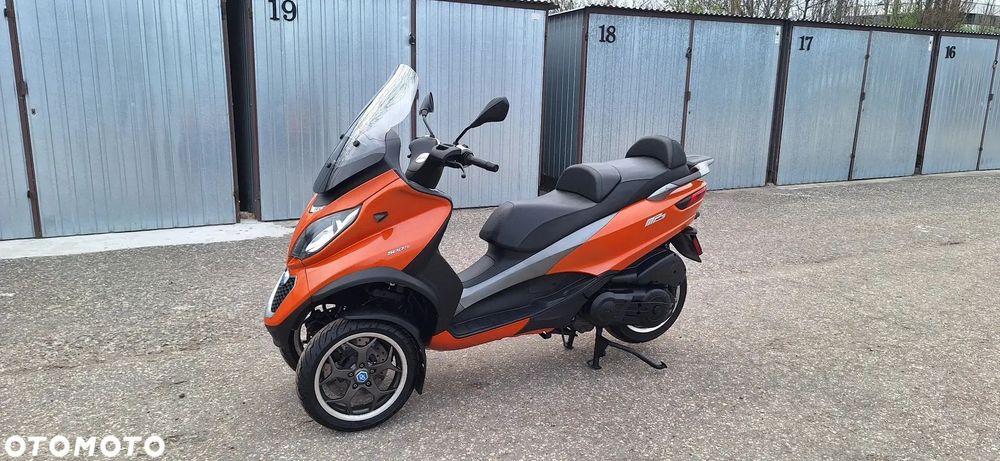 Piaggio MP-3 Piaggio MP3 500 LT L5E