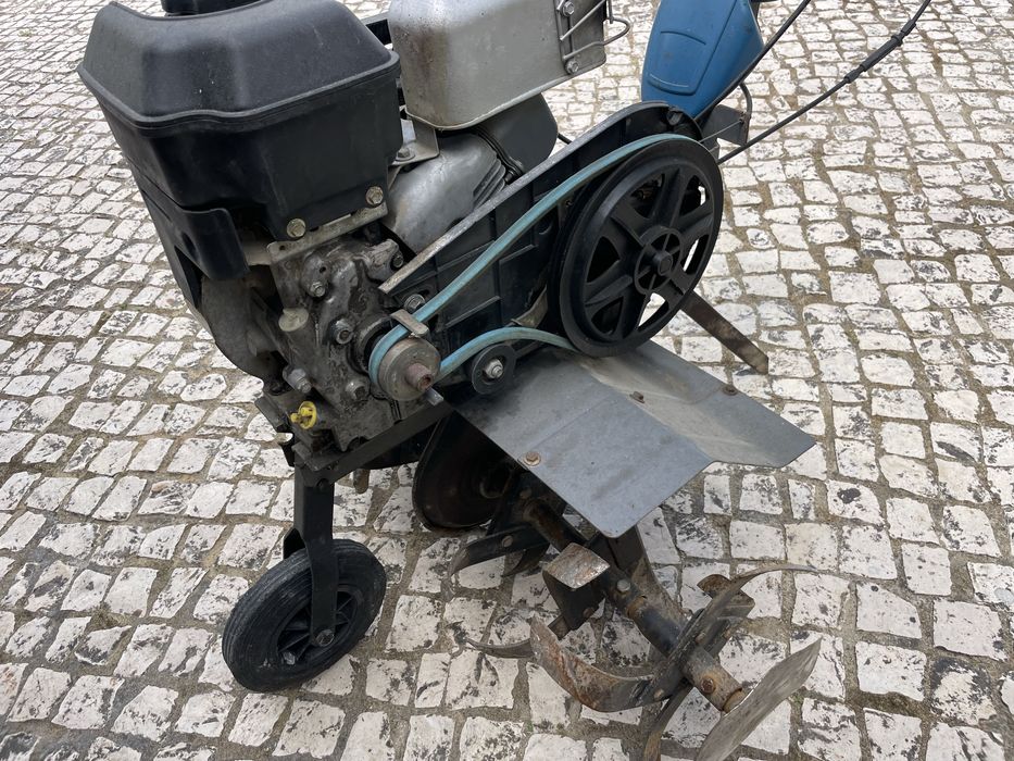 Motoenchada com muita força