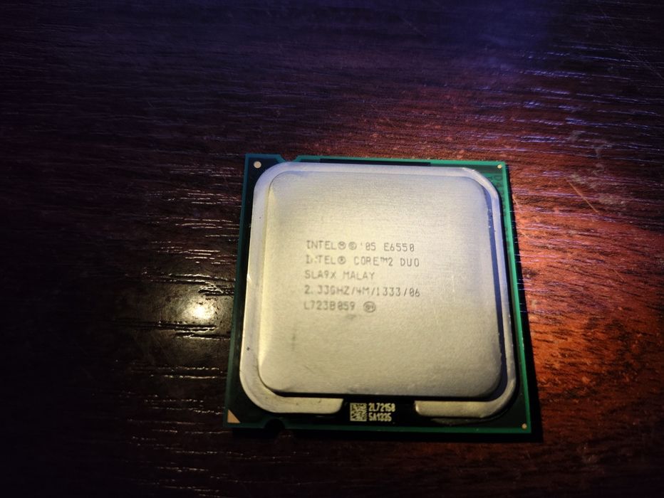 Процессор Intel Core2 Duo E6550 s775 2.33GHz SLA9X