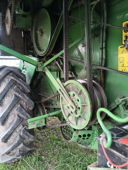 Комбайн John Deere 1157