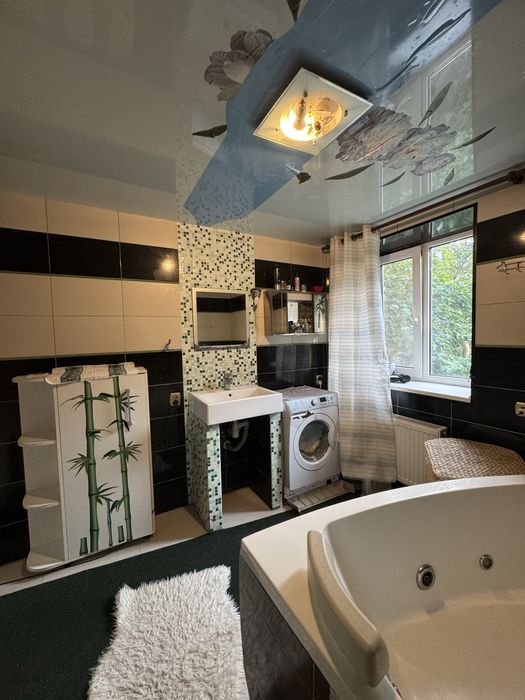 Продаж чудового будинку