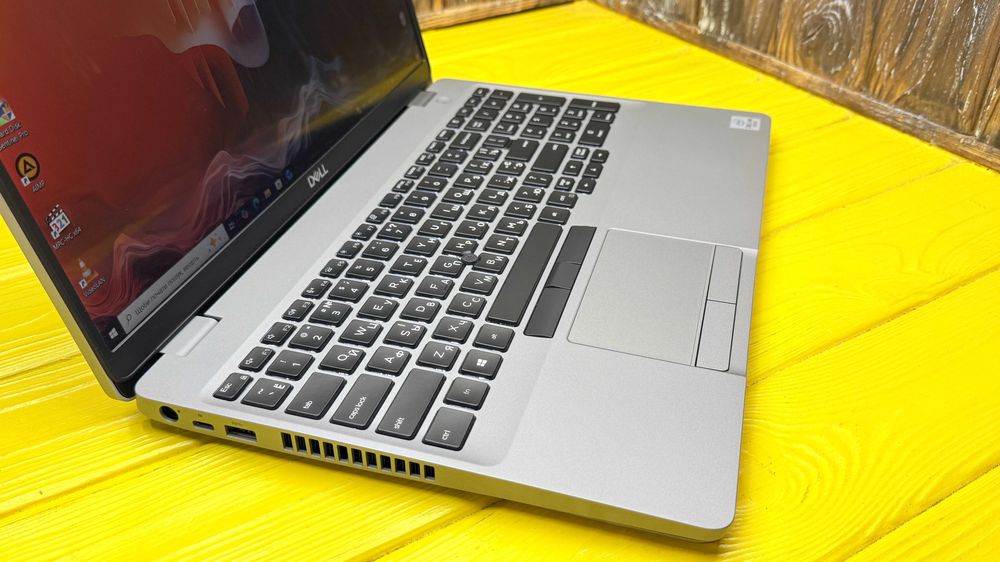 Зручний Ноутбук Для Роботи і Навчання Dell Iatitude 5510 /15.6" Touch/Core i5-10310U