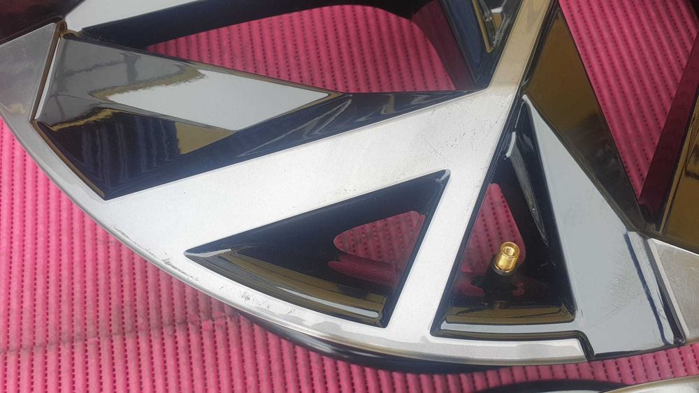 3542-Jantes 19 5x114.3 Originais Renault Captur E-Tech Hybrid NISAN