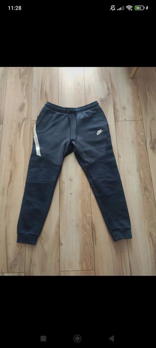 Dresy spodnie dresowe Nike Tech Fleece damskie M granatowe