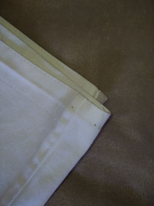 Белые женские джинсы