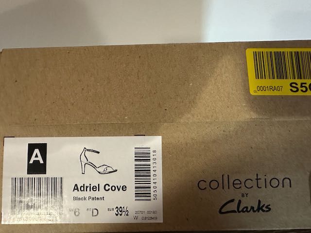 Nowe eleganckie sandały Clarks, rozm. 39,5