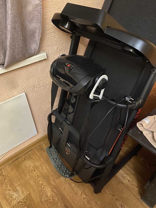 Електро бігова доріжка WCG -  H518M із антицелюлітним масажером