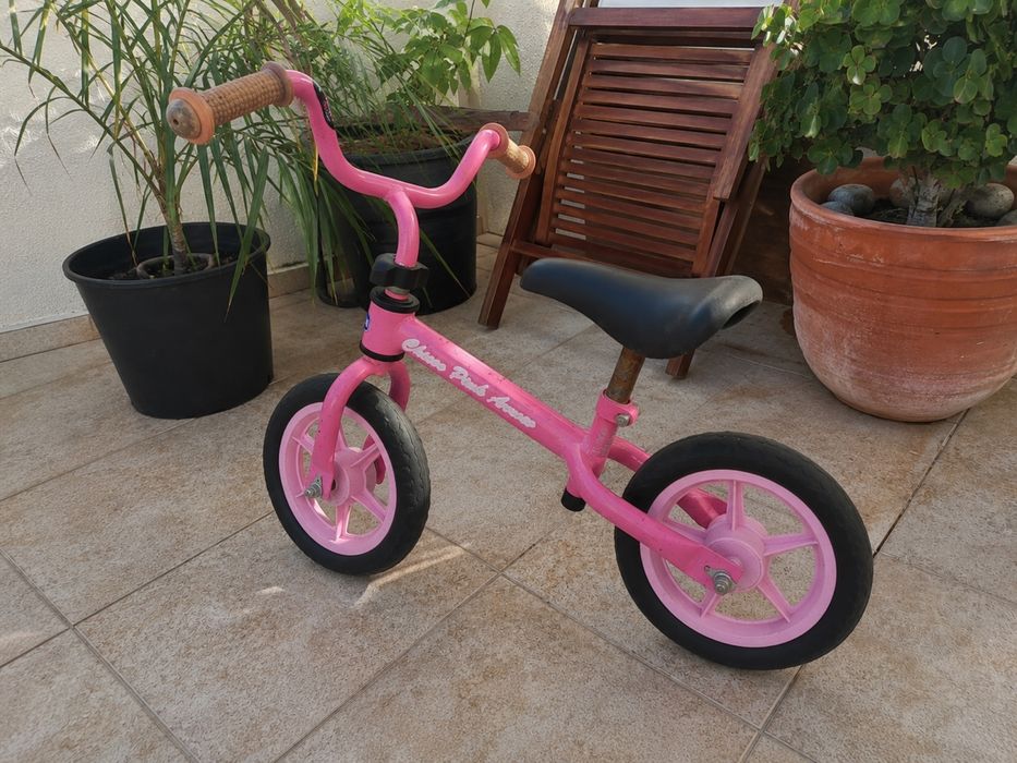Bicicleta de equilibrio para aprendizagem Chicco Rosa