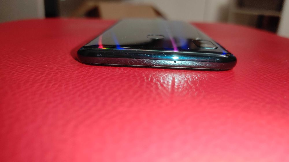 telefon smartfon Samsung Galaxy A40 64GB + ładowarka