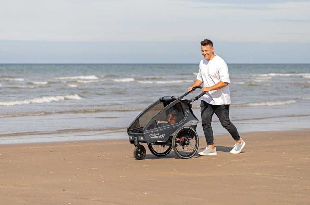 Qeridoo KidGoo 2 Navy Blue przyczepka rowerowa dla dwójki dzieci