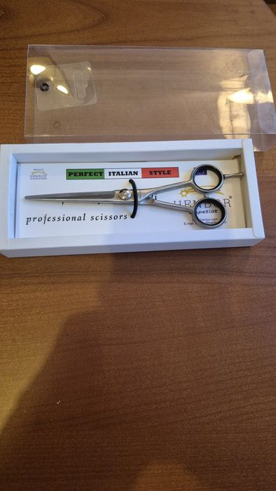 Ножницы парикмахерские профессиональные HENBOR. Italy. Prince Line.