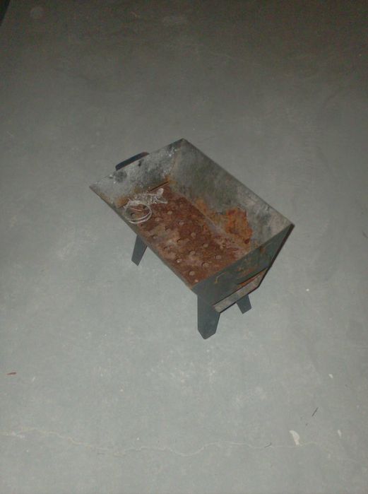 Fogareiro preto.