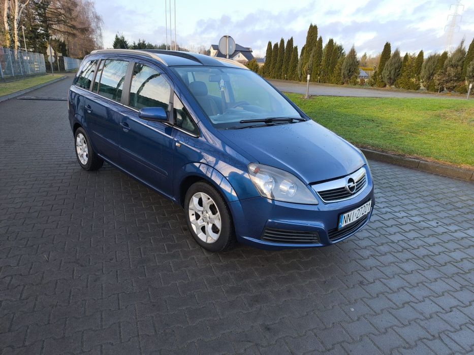 Opel Zafira 1.6 benzyna Hak 7-osób Nawigacja  Panorama