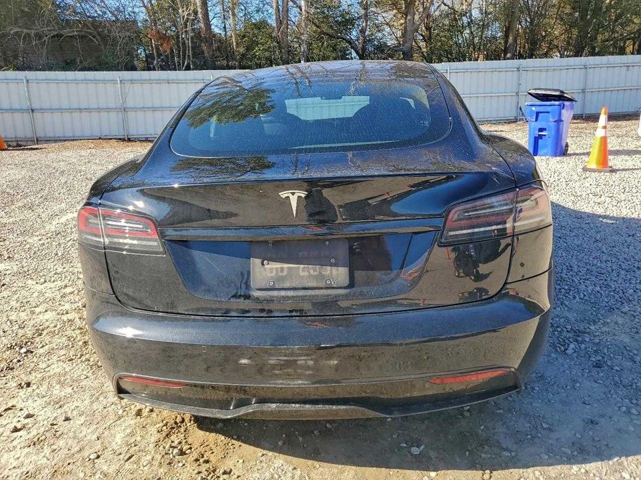 Tesla Model S 2022