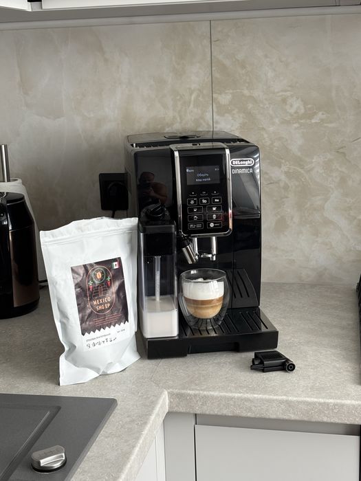 Кавомашина Delonghi dinamica