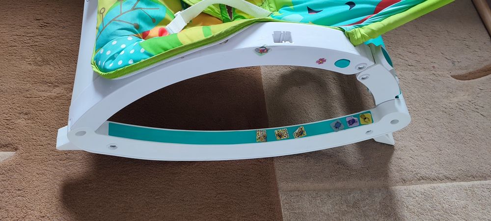 Fisher-Price
Fisher-PriceКрісло-гойдалка шезлонг
Fisher-Price