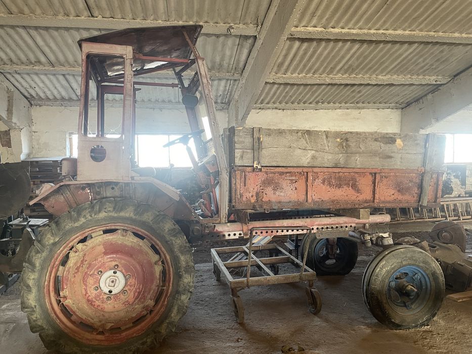 Продам трактор Т16м