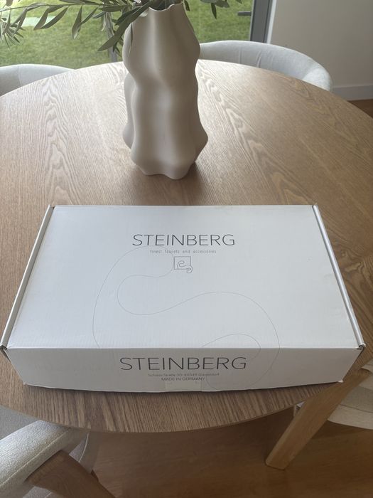 Torneira de casa de banho marca Steinberg, cor Gun Metal com valvula, NOVAS