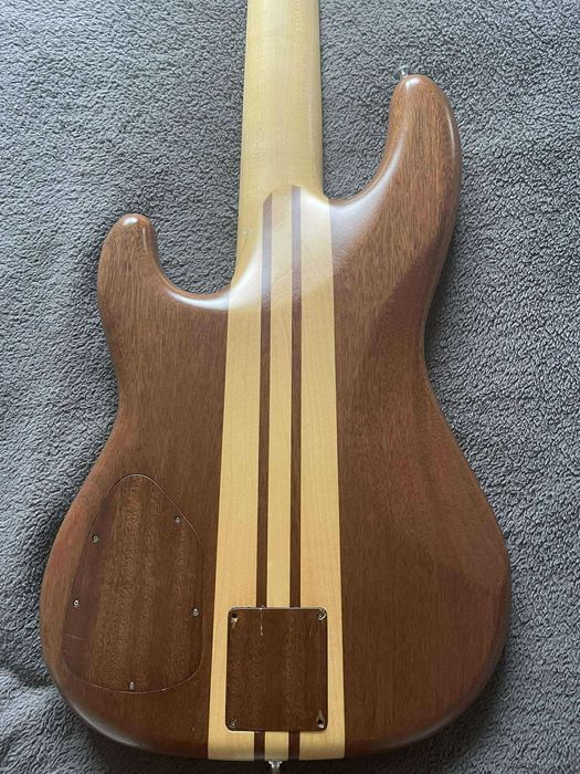 5-strunowa gitara basowa custom , EMG, Schaller + hardcase