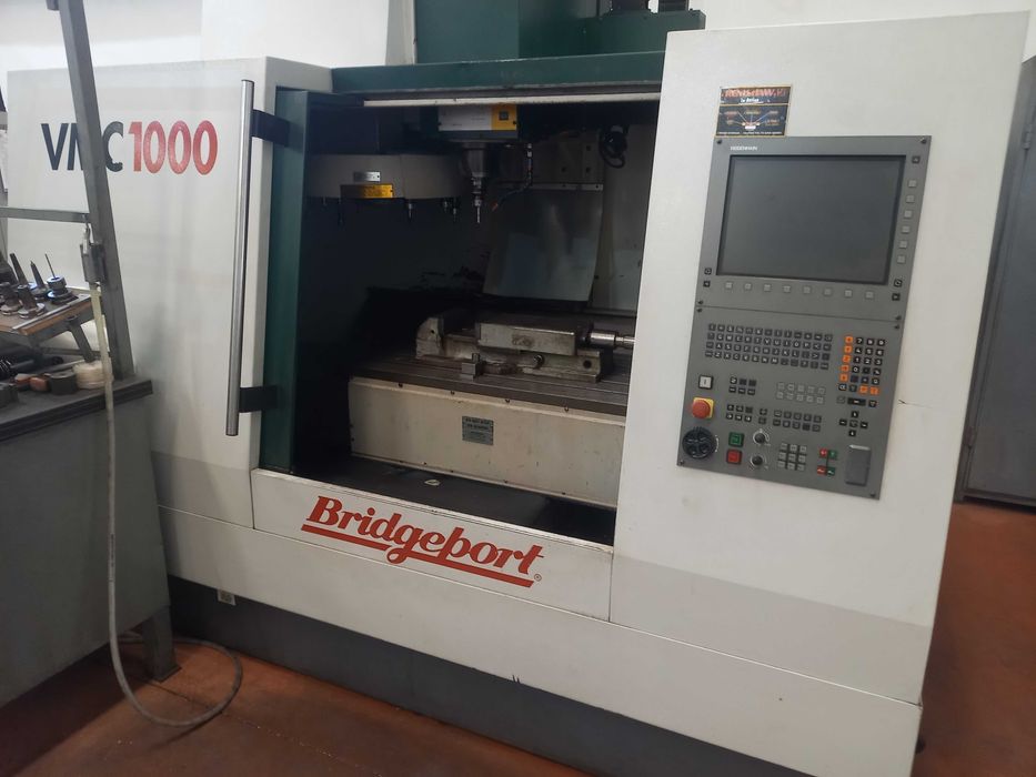 Fresadora CNC - BRIDGEPORT VMC 1000 (cursos 1000 x 600)