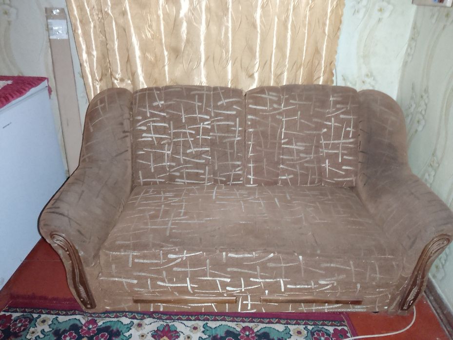 Продам диван розкладний деталі в лс ціна 2000 торг
