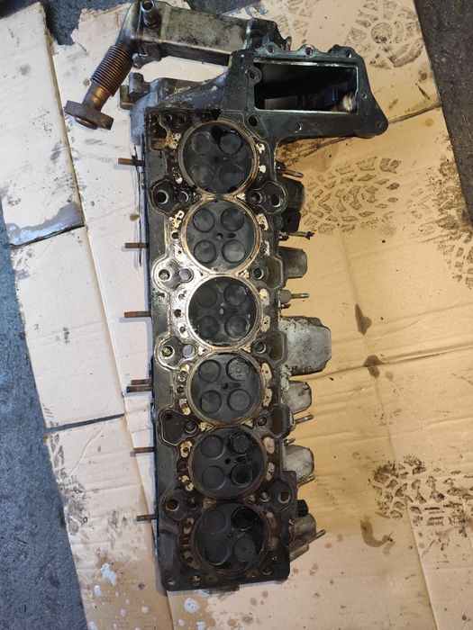 BMW E61 E60 X3 X5 530D głowica wałek rozrządu M57 218KM