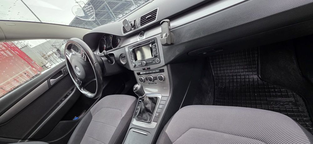 VW Passat 2012 el klapa