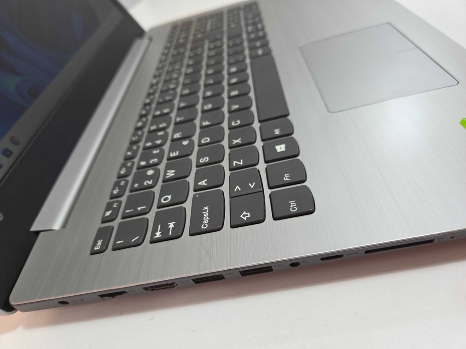 Lenovo Ideapad 320-15IKB i7 12Gb 256Gb Ssd usado segunda mão