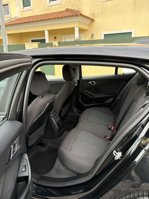 BMW 118I 140CV/ 2020/ Histórico BMW/ LED/ Carplay/ Camera/ Bancos aque