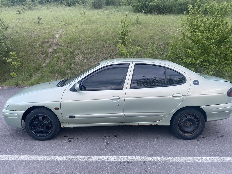 Продам Рено Меган 1 1,6 16v