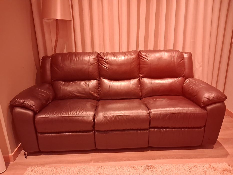 Conjunto de 2 Sofas em Pele