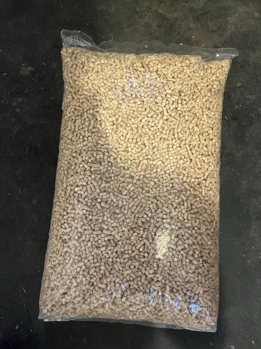 Pellet pelet z trociny bukowo-dębowej