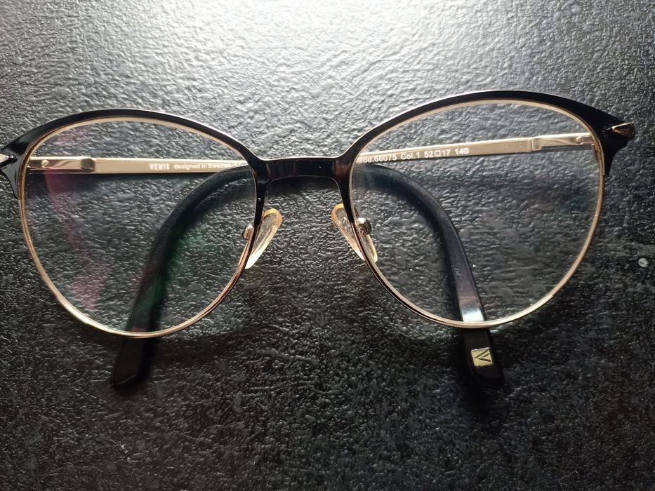 Okulary korekcyjne +2,5