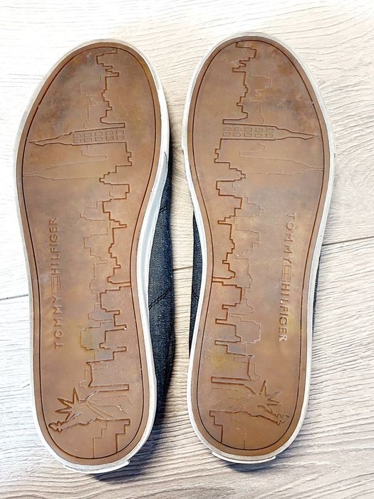 TOMMY HILFIGER rozm.41. 26cm. - sneakersy.