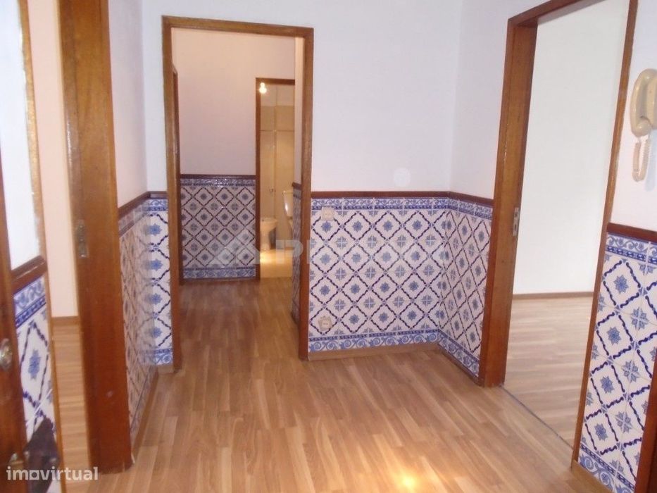 Excelente Apartamento T3 Semi mobilado