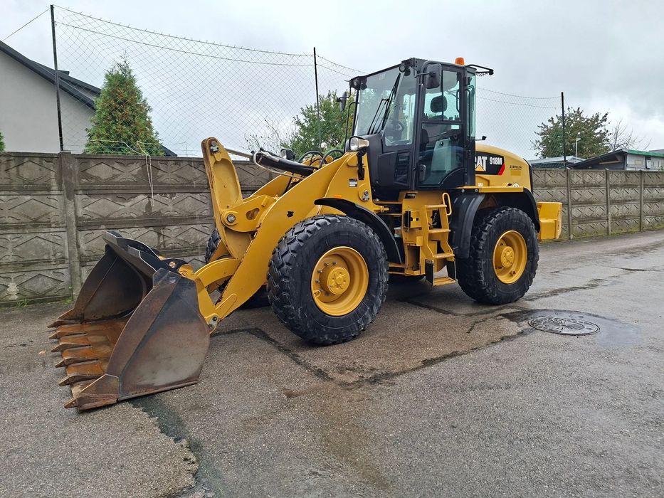 Caterpillar CAT 918 M  ładowarka kołowa sprowadzona z Niemiec 920 stan Idealny