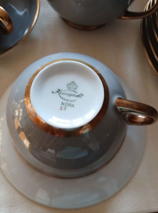 Porcelanowy serwis kawowy Koengszelt .