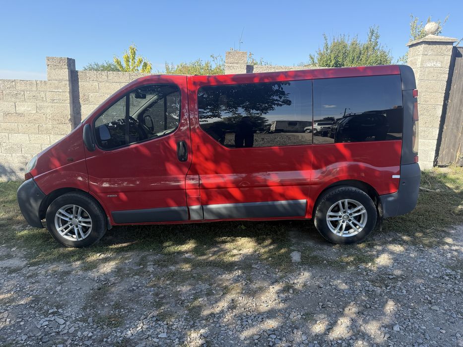 Opel Vivaro 1.9 tdi 6ст